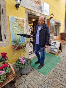 Private Driver Guide Balkan 